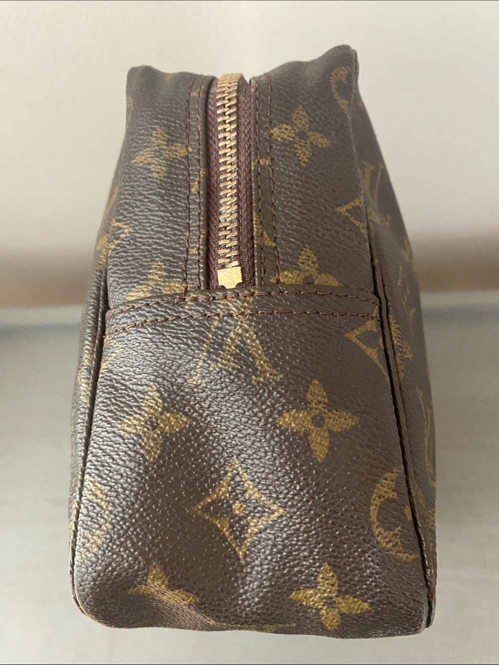 Louis Vuitton Monogram Trousse Toiletry Pouch 28 with LV Dust Bag - Picture 8 of 12
